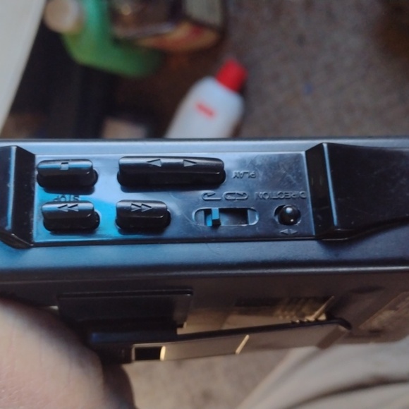 Koss DBBS Portable AM/FM Stereo Radio Cassette Player - Black - Picture 3 of 4